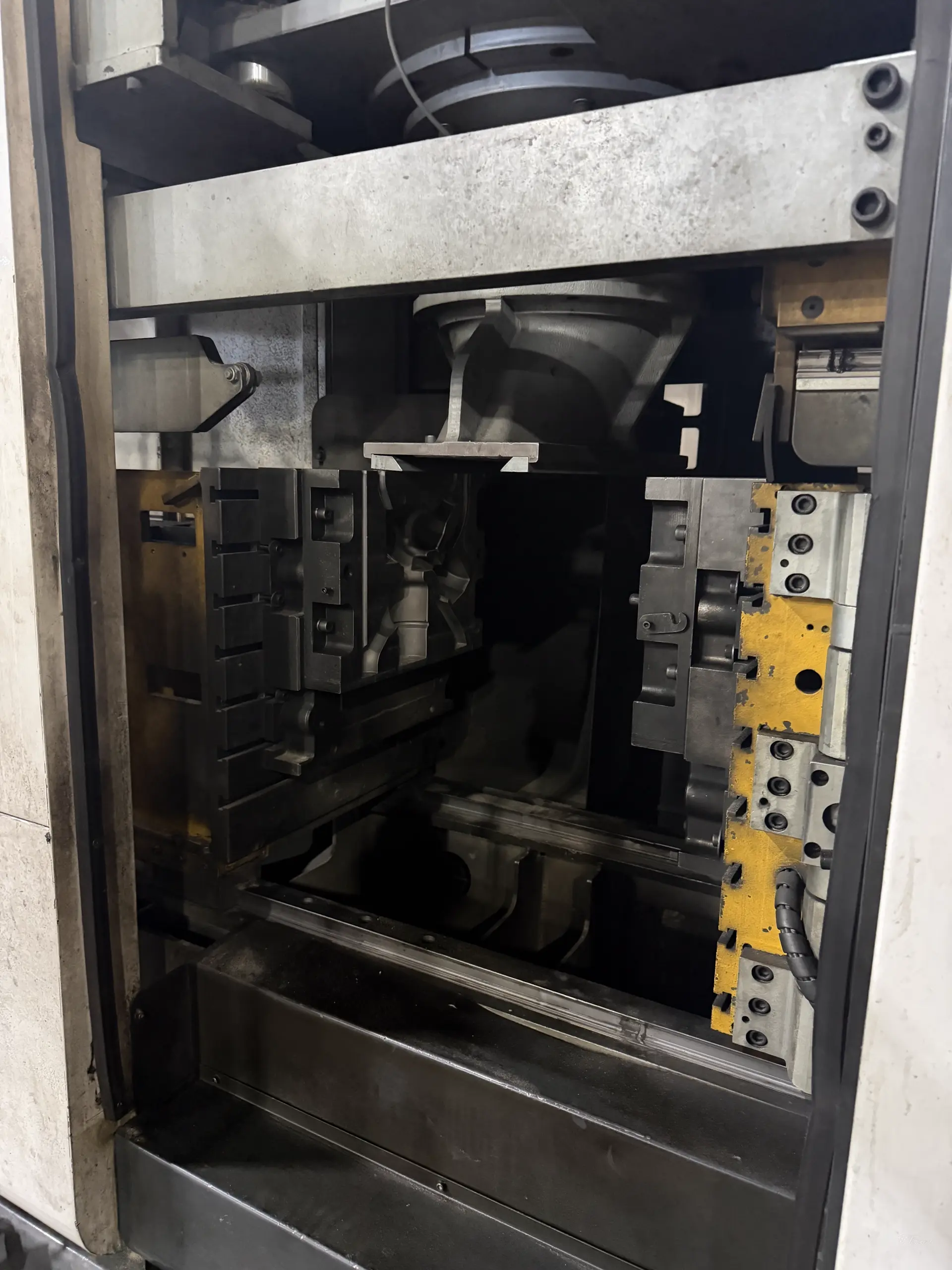 Interior Máquina Caja Fría